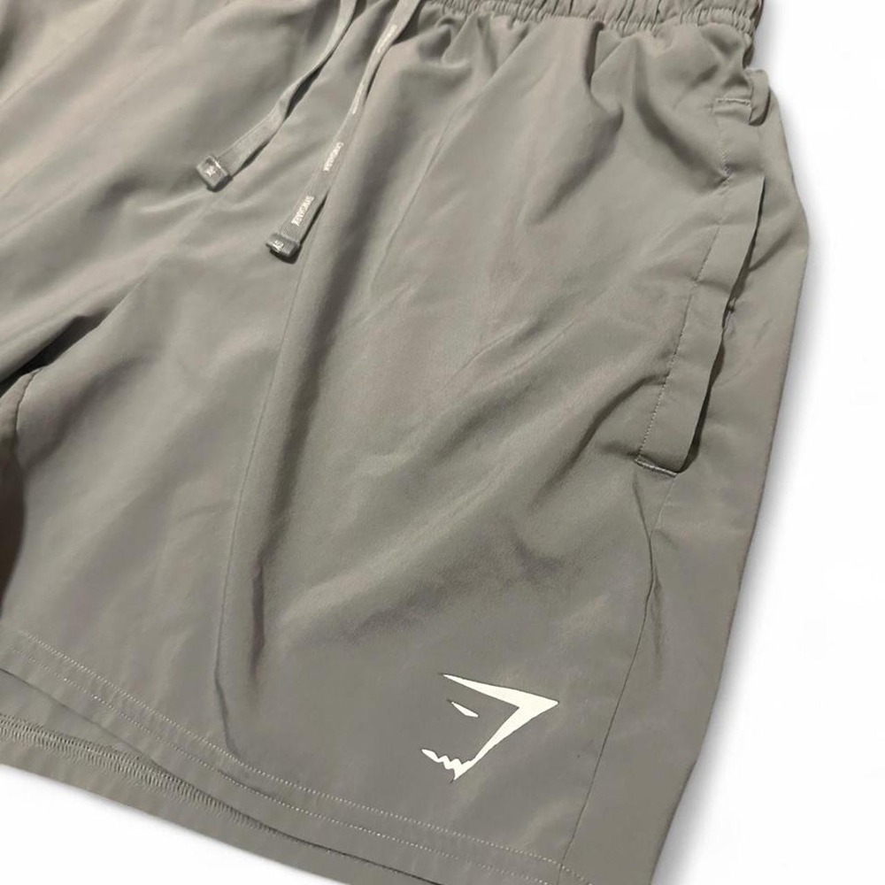 Gymshark Arrival 5" Shorts in Silhouette Grey - Picture 3 of 5
